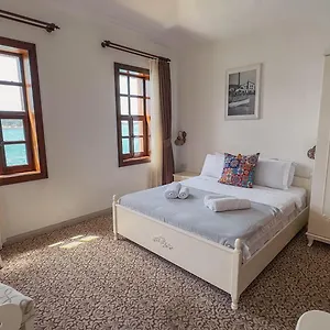 Otel Kanelo, Ayvalı